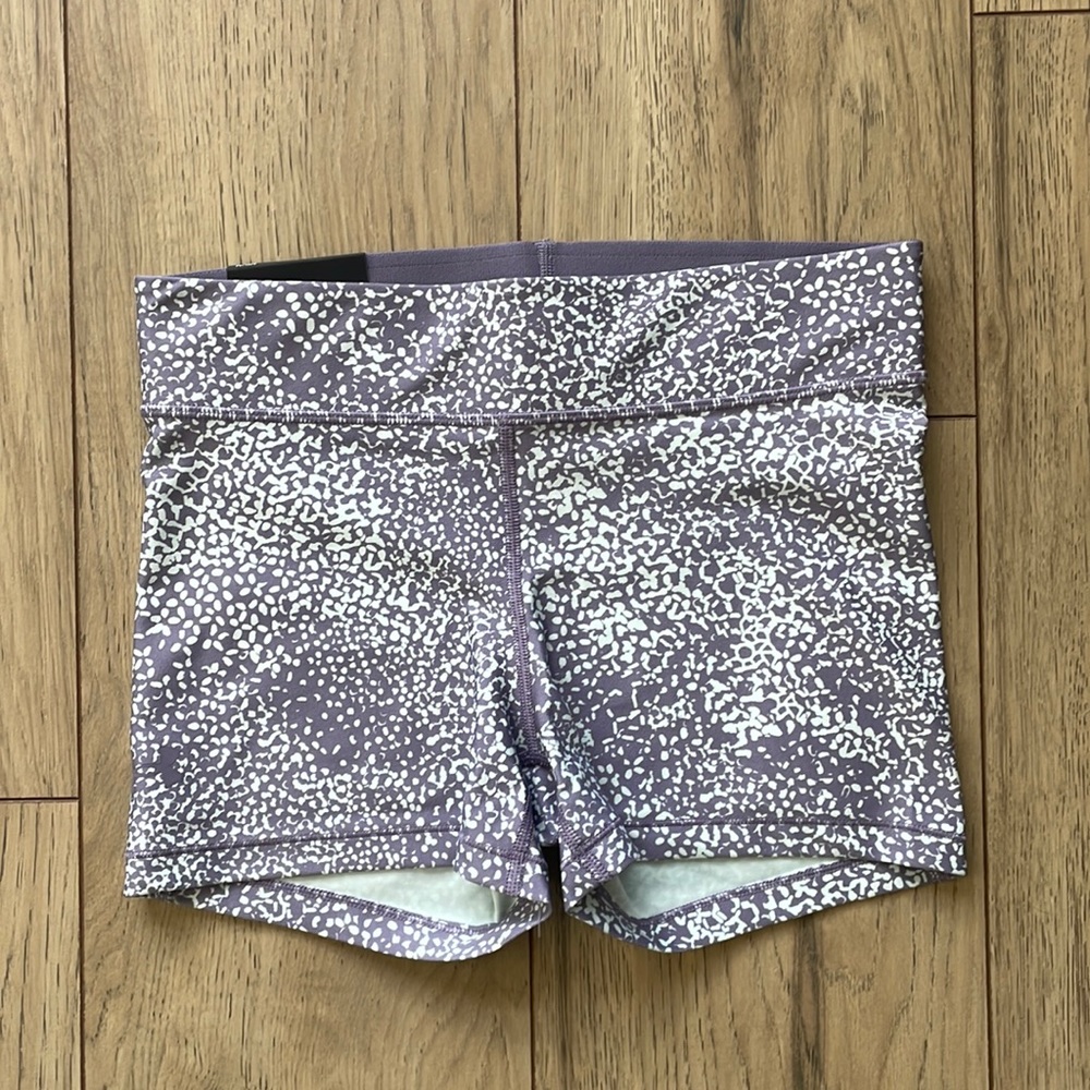 NWT Under Armour Mid Rise Shorty Compression Shorts